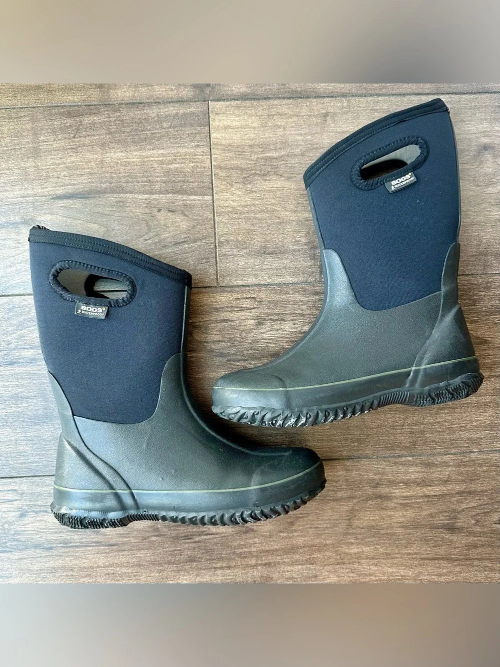 Bogs Classic High Youth Size 6 Black Waterproof Rain Boots Winter Snow Boots